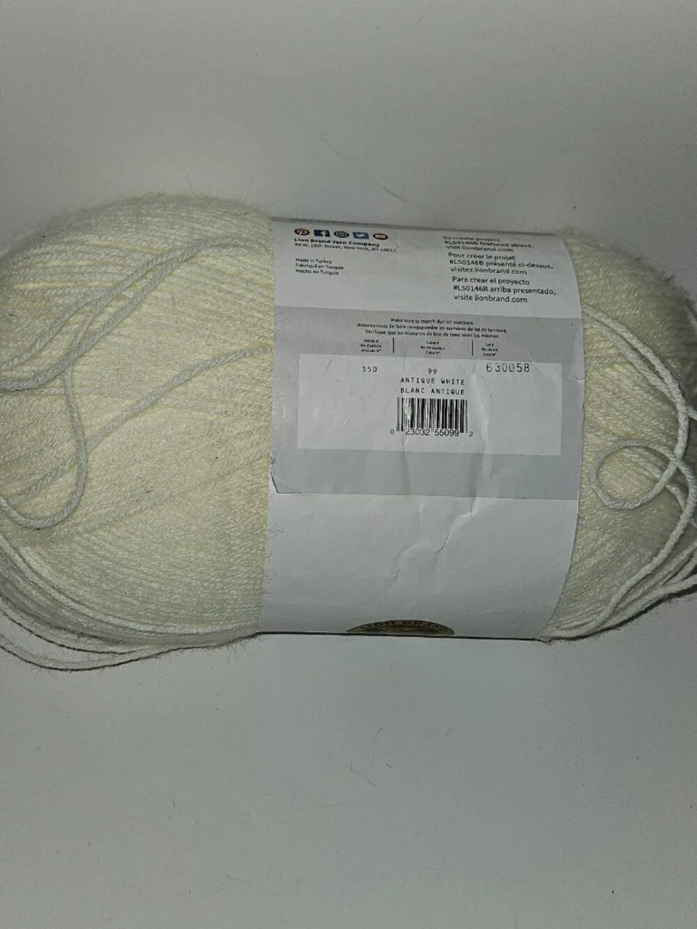 NOS Lion Brand Yarn Pound of Love Antique White 16 oz 1020 Yards 100% Acrylic